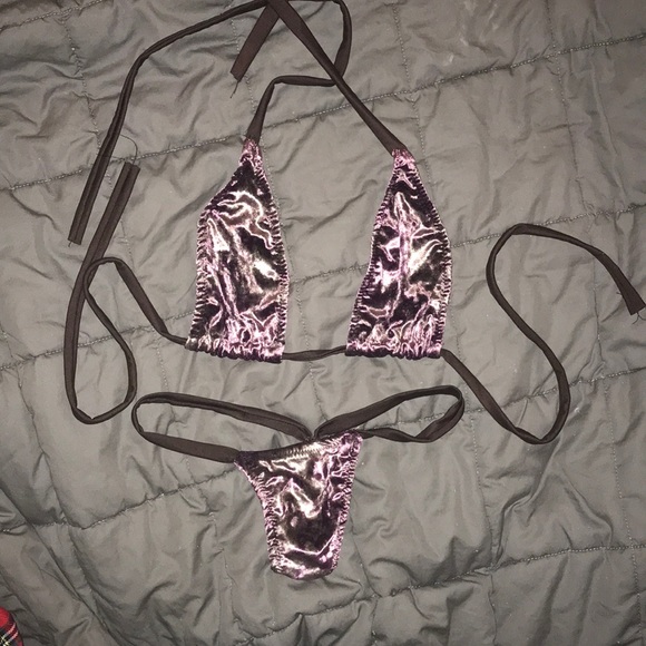New custom velvet sparkle stripper bikini - Picture 2 of 4